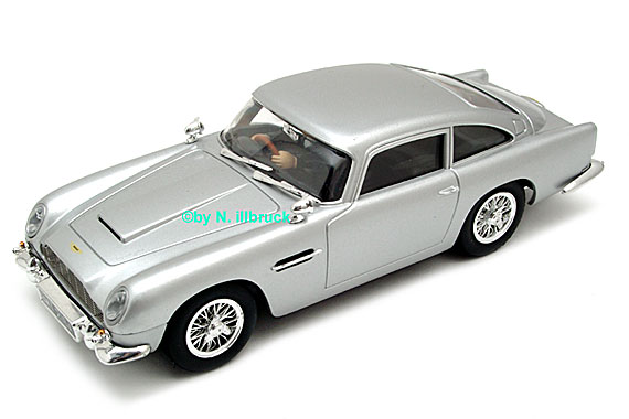 25735 Carrera Evolution Aston Martin DB5 James Bond 007 - Goldfinger - moviecar